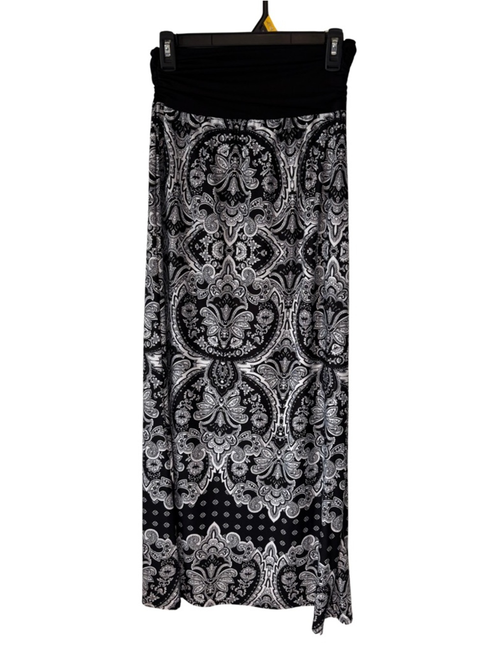 3/$20 Apt. 9 Black & White Patterned Maxi Skirt with Ruched Waistband - Picture 2 of 4